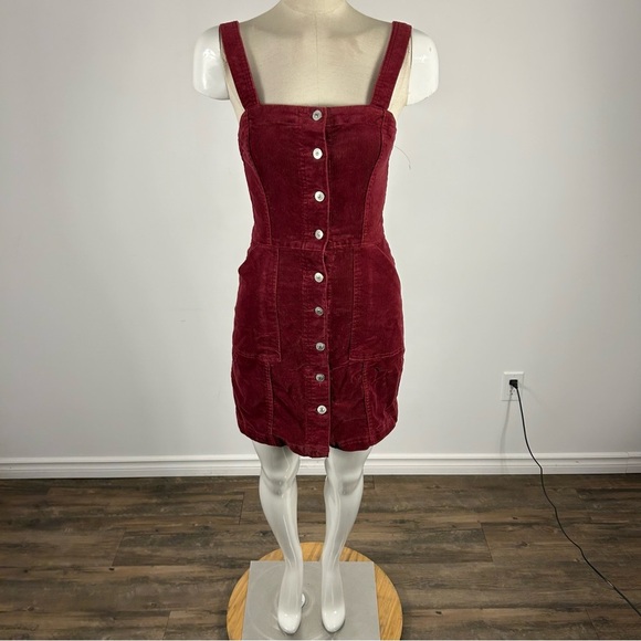 H&M Elegant Burgundy Corduroy Dress 2 - Picture 1 of 11